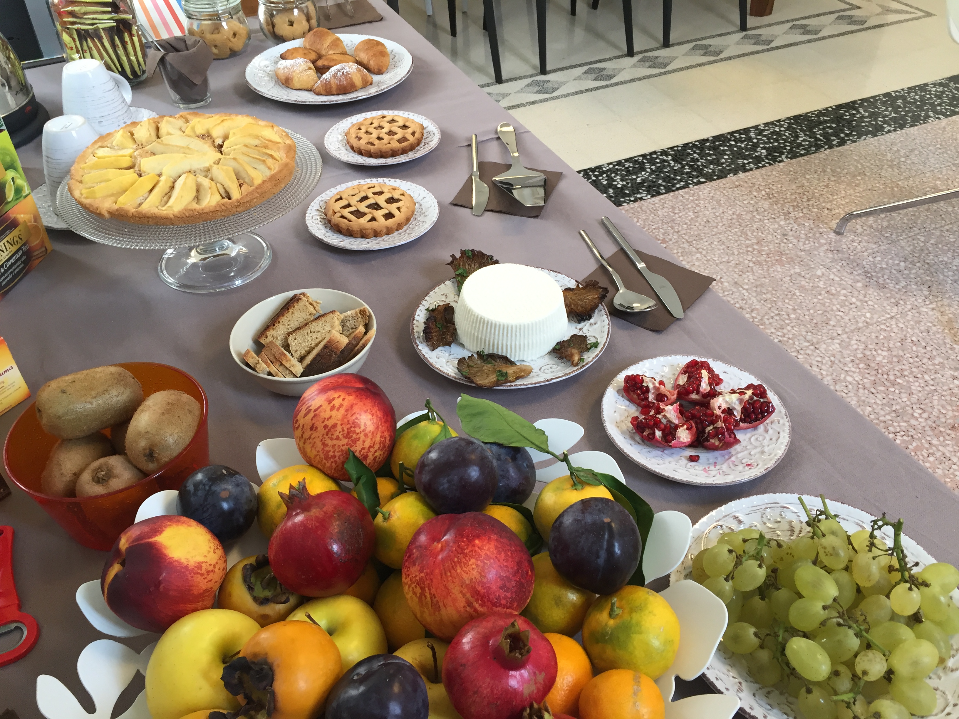 colazione con frutta di stagione